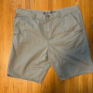Pre-Owned OLD NAVY “Cut-Off” Khaki Shorts Men’s Size 40